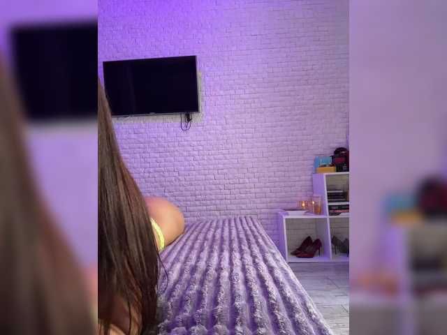 sweetkira25 live webcam show