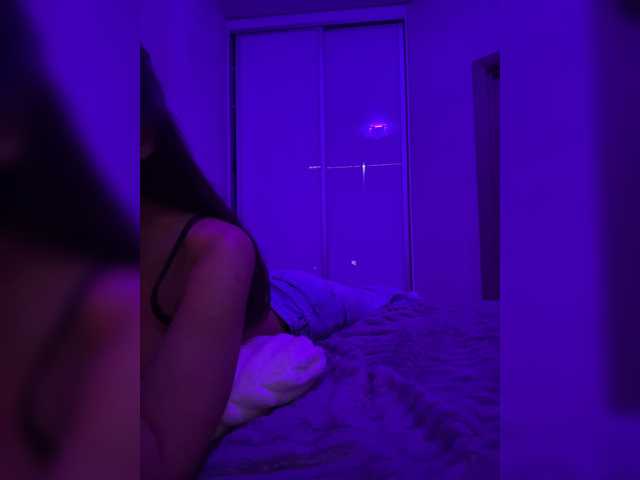 sweetkira25 live cam on BongaCams
