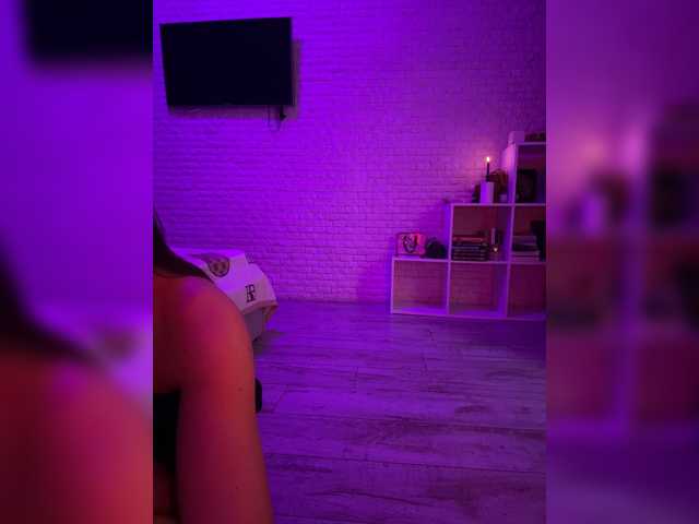 sweetkira25 live cam on BongaCams