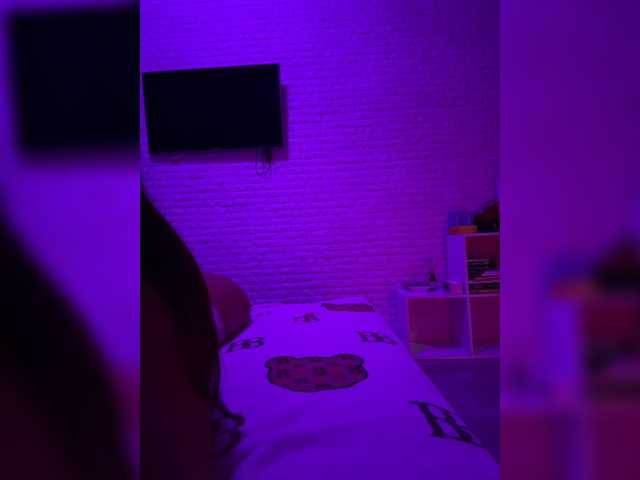 sweetkira25 live cam on BongaCams