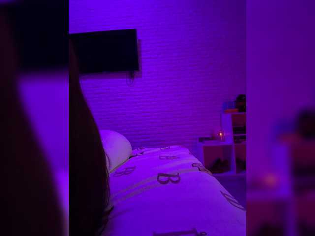 sweetkira25 live webcam show