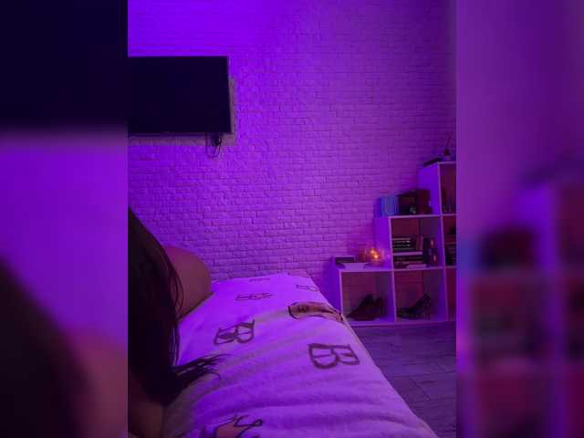 sweetkira25 live webcam show