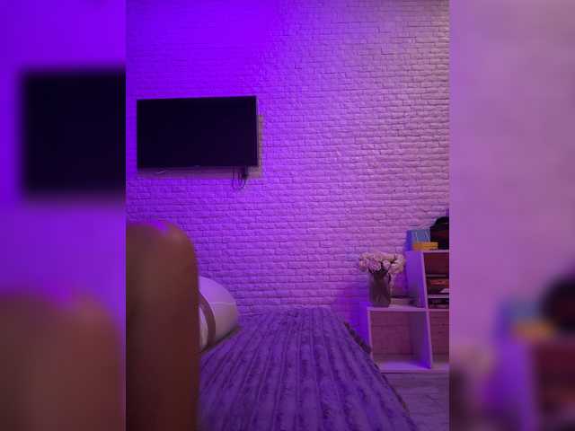 sweetkira25 live cam on BongaCams