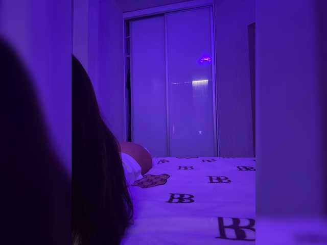 sweetkira25 live cam on BongaCams