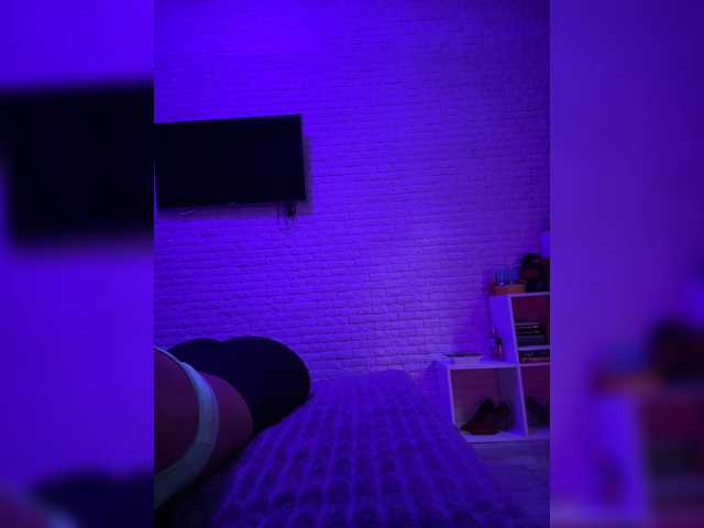 sweetkira25 live cam on BongaCams