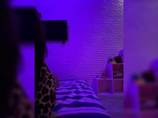 sweetkira25 live cam on BongaCams