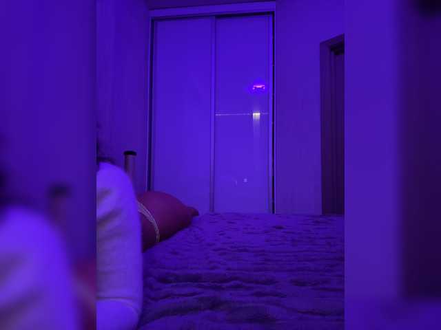 sweetkira25 live cam on BongaCams
