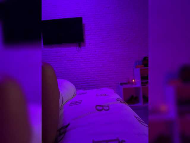 sweetkira25 live cam on BongaCams