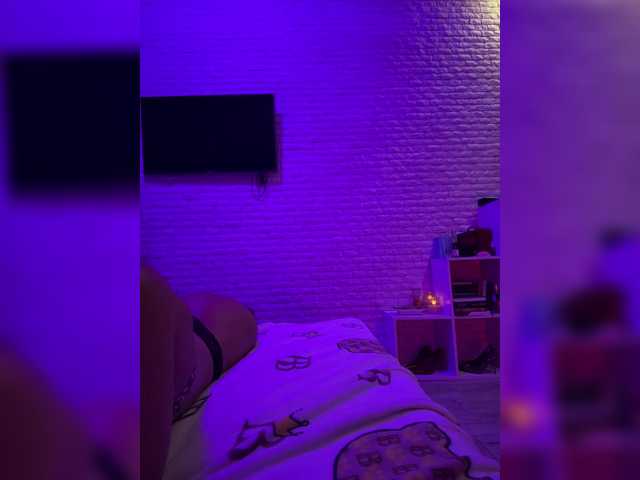 sweetkira25 live webcam show