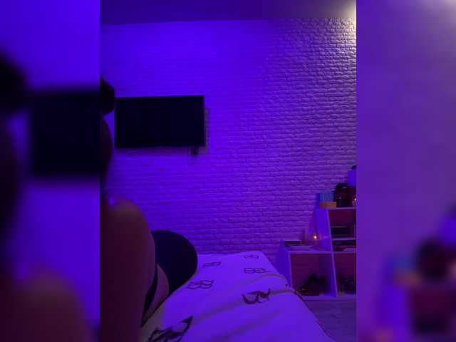 sweetkira25 live webcam show