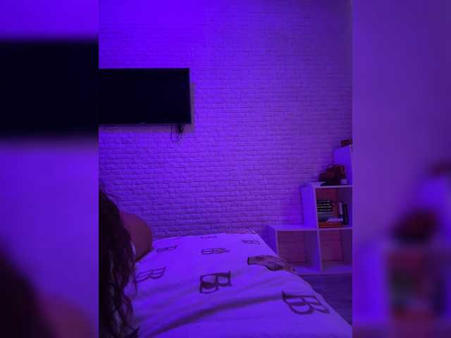 sweetkira25 live cam on BongaCams