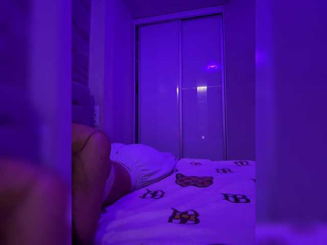 sweetkira25 live cam on BongaCams