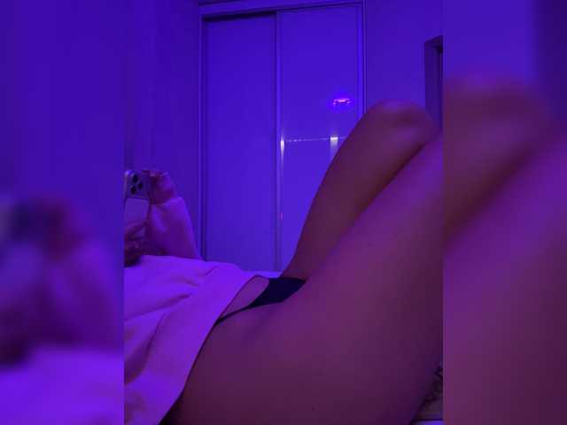 sweetkira25 live cam on BongaCams