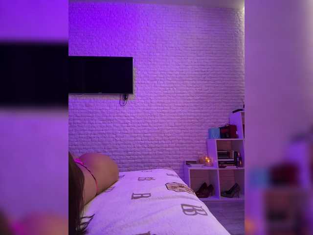 sweetkira25 live webcam show
