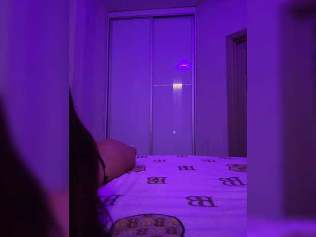 sweetkira25 live cam on BongaCams