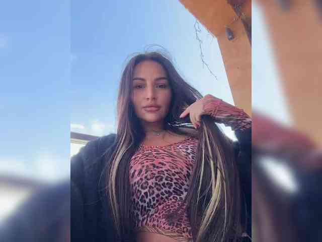 Live stream of sweetkira25