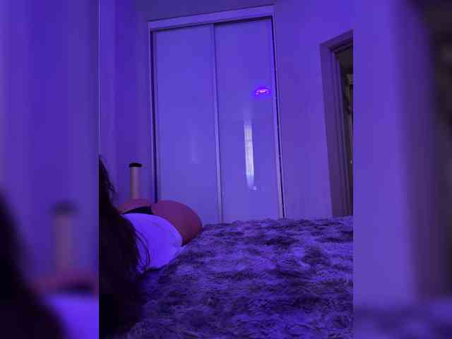 Вебкам-шоу sweetkira25