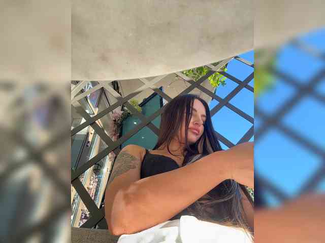 यह मॉडल अभी लाइव है. sweetkira25