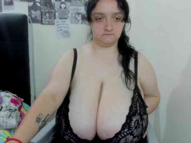 maliihott4u webcam