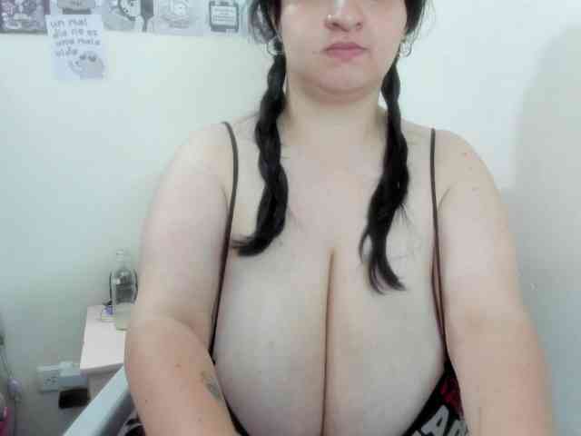 maliihott4u webcam
