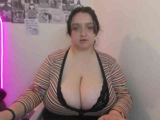 maliihott4u webcam