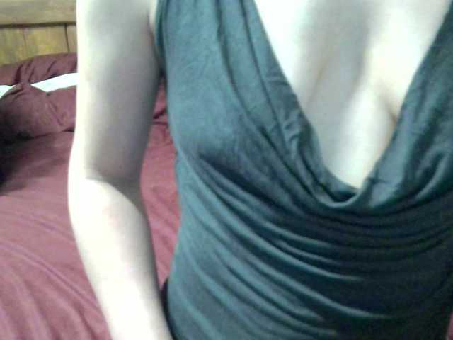 flavorsofy's BongaCams show and profile