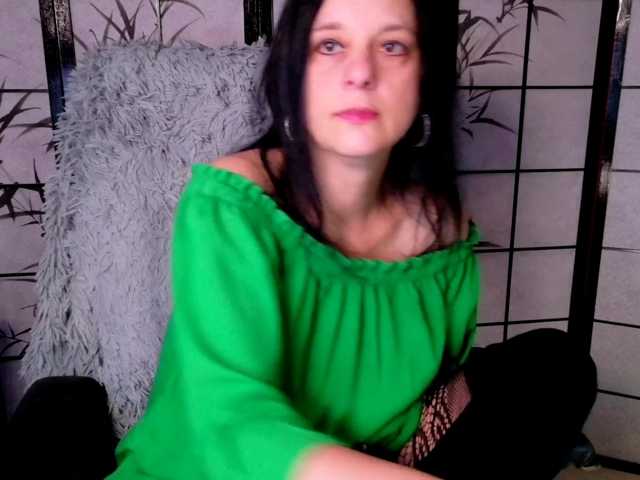 SweetLongLips live cam on BongaCams