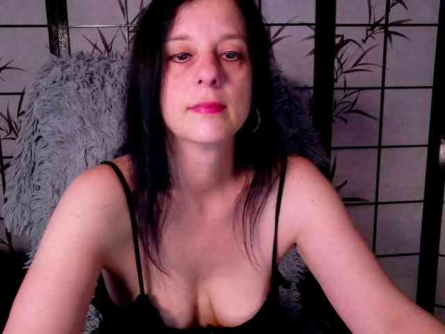 SweetLongLips webcam