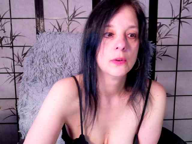 SweetLongLips webcam