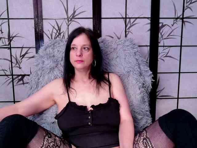 SweetLongLips webcam