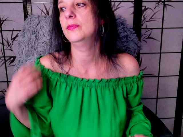 SweetLongLips webcam