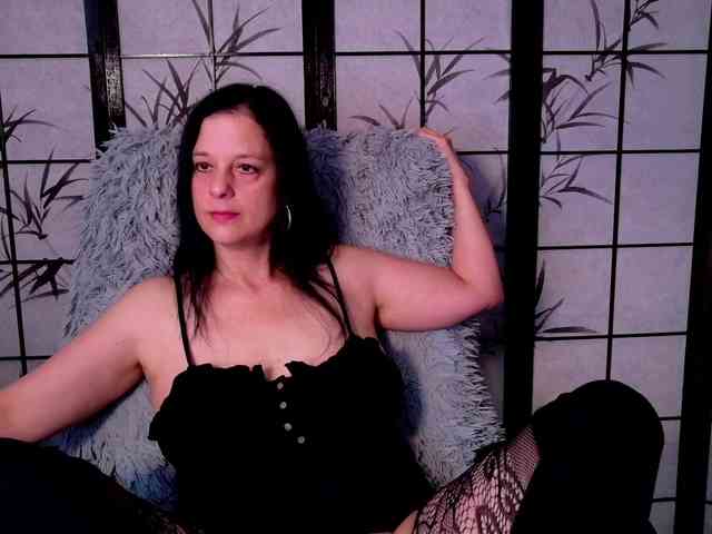 SweetLongLips webcam