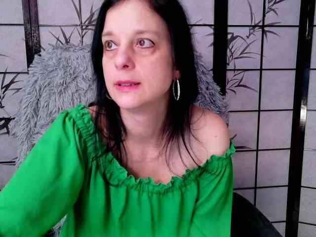 SweetLongLips webcam