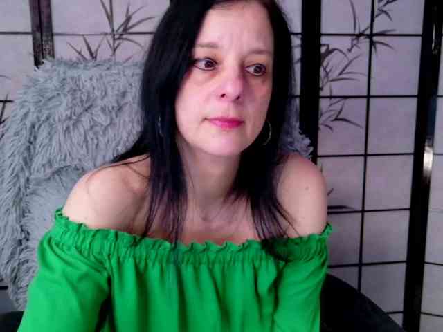 SweetLongLips webcam