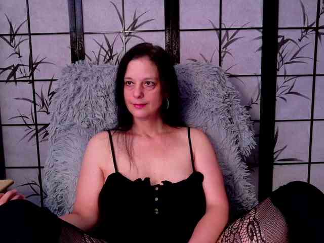 SweetLongLips webcam