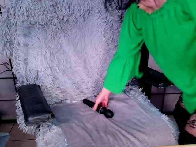 SweetLongLips webcam