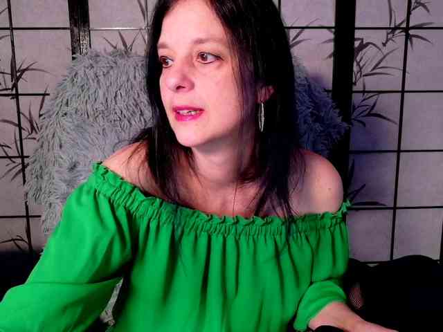 SweetLongLips webcam