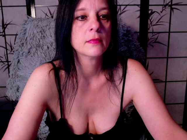 SweetLongLips webcam