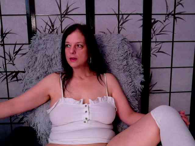 SweetLongLips webcam
