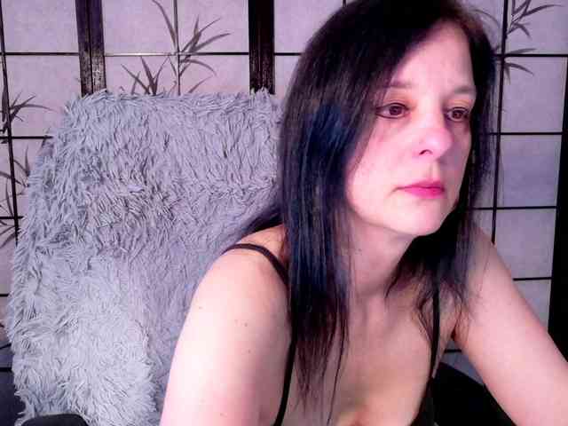 SweetLongLips webcam