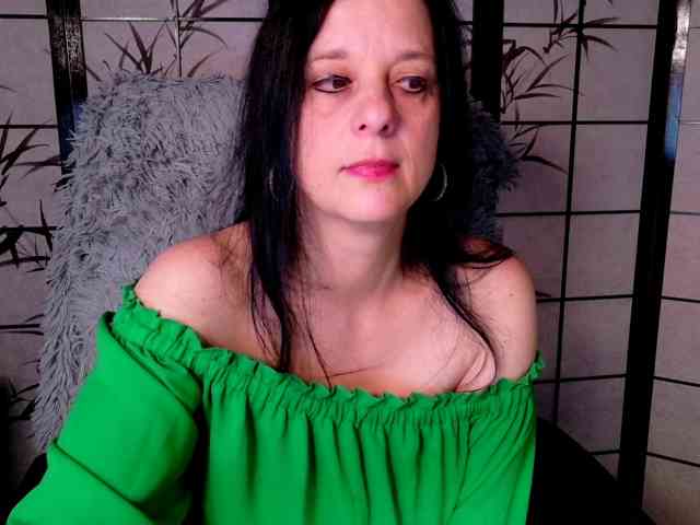 SweetLongLips webcam