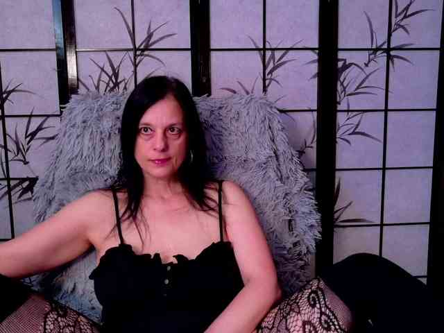 SweetLongLips webcam