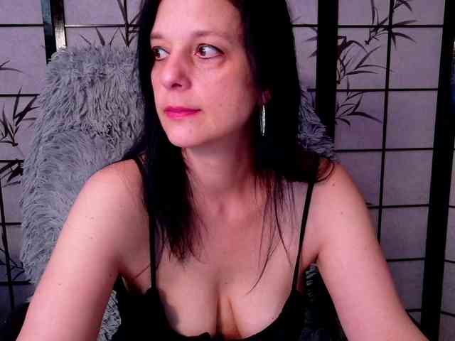 SweetLongLips webcam