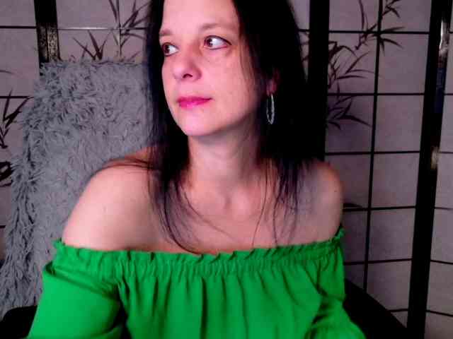 SweetLongLips webcam