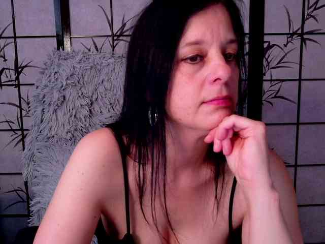 SweetLongLips webcam