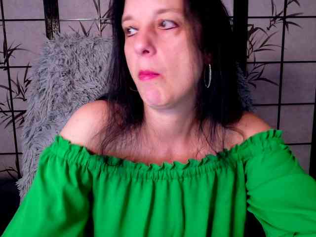 SweetLongLips webcam