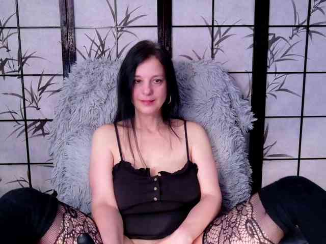 SweetLongLips webcam