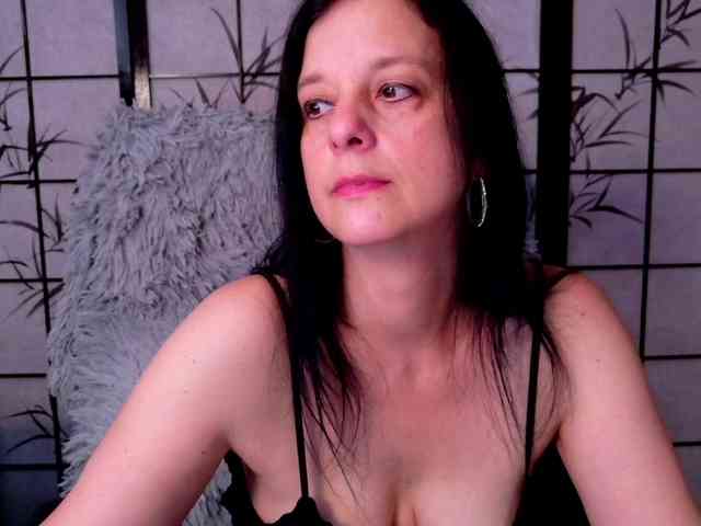 SweetLongLips webcam