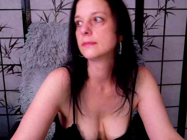 SweetLongLips webcam