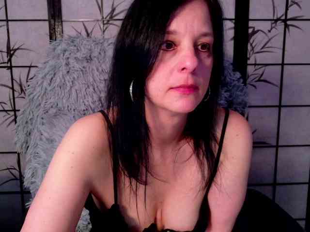 SweetLongLips webcam